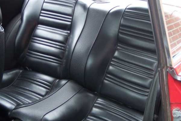 Alfa Romeo 1750 GTV Rear Seat