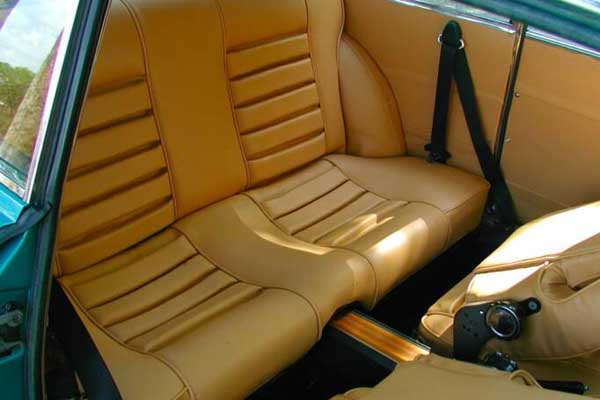 Alfa Romeo 1750 GTV Sport Rear Seat