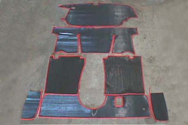 Alfa Romeo Giulietta Spider Early Rubber Mat