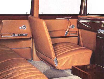 Mercedes W100 Jump Seats